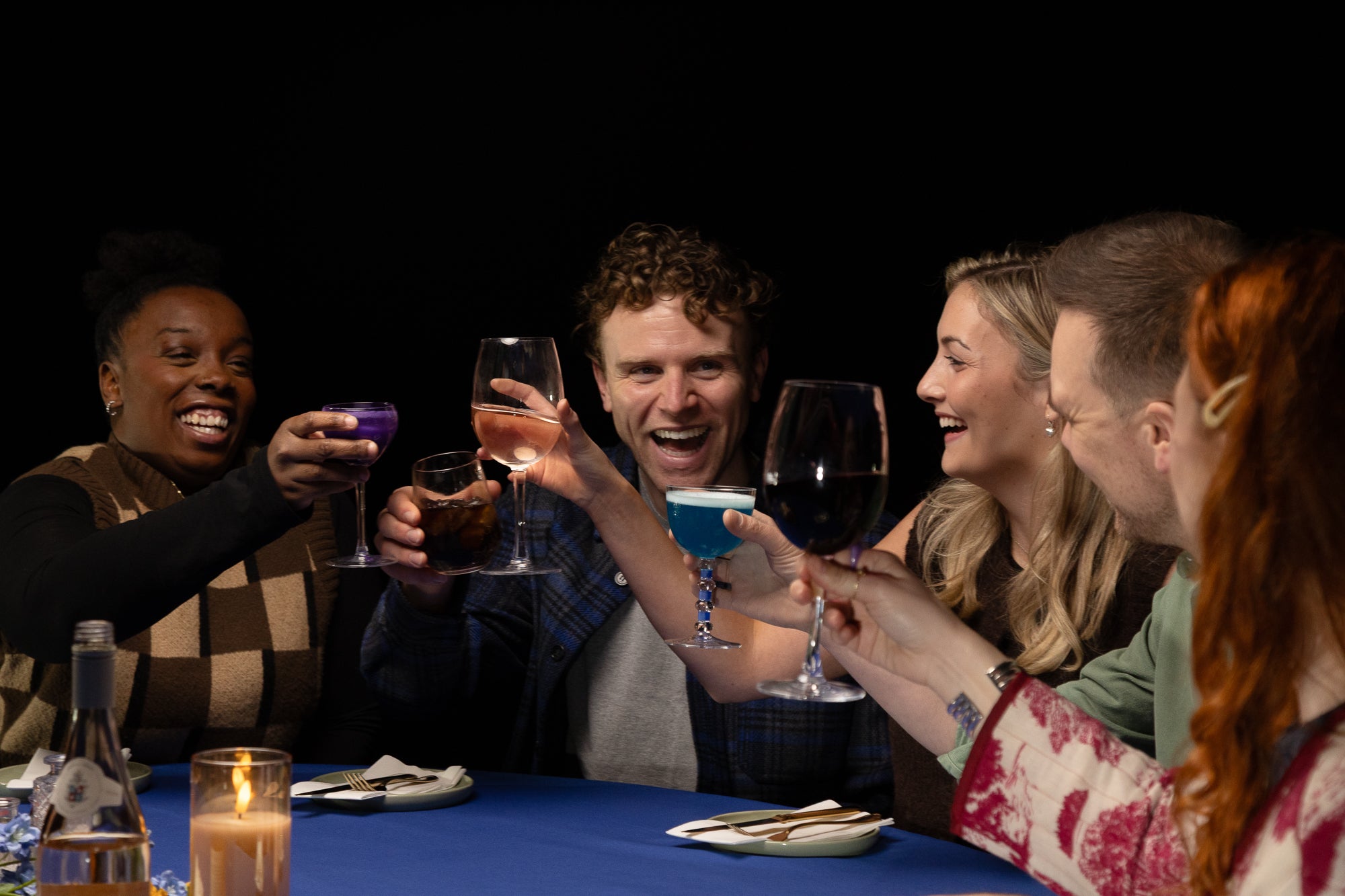 Clue_table_ crowd-3.jpg